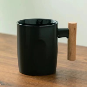 Tùy chỉnh Nordic sứ cà phê <span class=keywords><strong>Mug</strong></span> gốm với tay cầm bằng gỗ <span class=keywords><strong>Mug</strong></span> gốm với nắp tre và muỗng sứ Mugs - Product Image 6