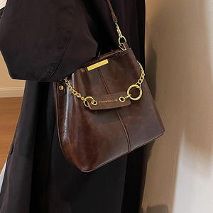Bolso Tote de PU de Gran Capacidad para Mujer, con Cierre de Cremallera, Detalle de Cadena y Costuras, para Uso Diario, Tendencia Transfronteriza de Verano, Otoño e Invierno - Product Image 2