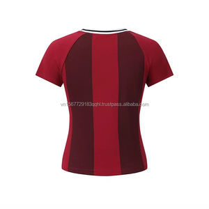 Camiseta de mujer con cuello redondo y manga corta, transpirable, estilo patchwork, diseño de jersey holgado, novedad de verano 2026, top de nicho con sentido del diseño. - Product Image 4