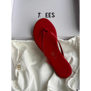 Nouvelles tongs pour femmes 2026, vente <span class=keywords><strong>en</strong></span> gros, à la mode, à fines brides, <span class=keywords><strong>en</strong></span> <span class=keywords><strong>cuir</strong></span> PU, confortables, plates, avec semelle <span class=keywords><strong>en</strong></span> caoutchouc - Product Image 5