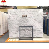 Carrelage en marbre blanc bon marché de Chine, prix de gros, marbre blanc du Guangxi, prix du marbre, idéal pour les murs et les escaliers