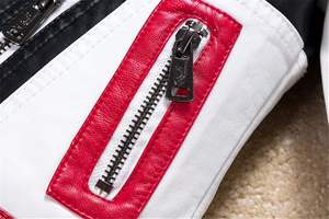 Blouson en cuir pour enfants personnalisé, veste en similicuir matelassée pour garçons et filles, style motard pour tout-petits - Product Image 4