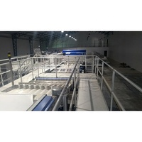 Plateforme d'entretien en aluminium de qualité aéronautique avec garde-corps et passerelle