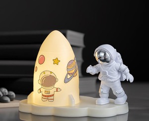 Tự Làm Tên Lửa Cho Phi Hành Gia Ánh Sáng Ban Đêm Hiện Đại 3-Màu Thay Đổi Độ Sáng Đèn Cạnh Giường Ngủ Cho Trẻ Em Sinh Nhật Món Quà Tốt Nghiệp LED Nguồn Ánh Sáng - Product Image 4