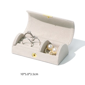 Caja Organizadora de Joyas Portátil Rectangular con Cierre de Botón para Anillos, Aretes, Pulseras y Collares, Venta al Por Mayor - Product Image 1