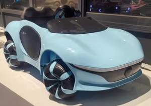 Elektrisches Kinderfahrzeug mit Fernbedienung für <span class=keywords><strong>2</strong></span> bis 4 Jahre Wiederaufladbares Allradantrieb-Schaukelauto für Kinder - Product Image 3