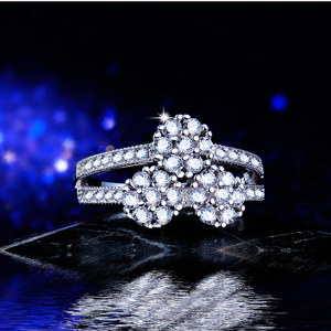 Anello Minimalista da Donna, Lucido e Moderno in Stile Coreano, Elegante Gioiello Regolabile in Lega, Regalo per il Compleanno di Lei - Product Image 6
