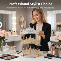 3-stufiger Goldener Kronen-Präsentationsständer Metall-Tiara-Halter Mehrschichtiger Schmuck-Organizer mit Rutschfester Kugelbasis
