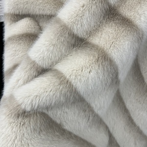 <span class=keywords><strong>Tela</strong></span> <span class=keywords><strong>de</strong></span> Pelo Sintético <span class=keywords><strong>de</strong></span> Conejo y Visón Súper Suave Personalizada, Color <span class=keywords><strong>Chinchilla</strong></span> - Product Image 3