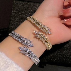 Pulsera Espiga de Trigo de Oro 18K y Plata con Diamantes para Fiesta de Mujer - Product Image 1
