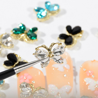 Nouveau Design Manucure Fournitures Papillon Plein Strass 3D DIY Art Charmes pour Ongles Accessoires
