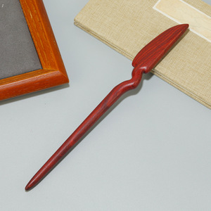 Épingle à cheveux originale en bois de santal rouge, style antique en bois d'ébène, accessoires créatifs et originaux, épingle à chignon, tendance et de niche - Product Image 3