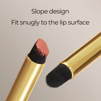 Kuas Concealer Bibir Pipih Bulu Sintetis Gagang Kayu Tabung Emas Alat Rias Grosir Logo Custom