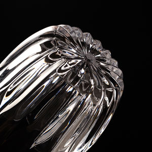 Vaso de Whisky de Cristal de Lujo con Rayas Verticales, Sin Plomo, Base Pesada, Estilo Clásico para 290 ml de Bourbon, Scotch o Cócteles - Product Image 3