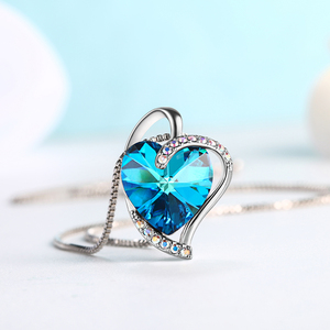 <span class=keywords><strong>Collana</strong></span> <span class=keywords><strong>con</strong></span> Fiocco e Cuore in Zircone Diamantato Austriaco, Cristallo <span class=keywords><strong>Blu</strong></span> Swarovski, Gioielli per Donne - Product Image 3