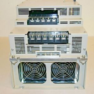 Nuevo PLC PAC SGDV-590A01A y Controladores Dedicados SGDV-120A01A002000 SGDV-2R8A01A SGDV-5R5A11A002000 SGDV-1R6A05A - Product Image 3