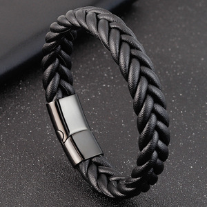 Bracelet en cuir PU tressé tendance haut de gamme à simple couche avec fermoir magnétique en acier inoxydable 316L noir PVD pour hommes - Product Image 3