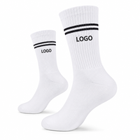 Vente en gros de chaussettes de sport personnalisées avec logo, longueur mi-mollet, séchage rapide, fournisseur de chaussettes athlétiques