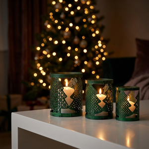 Decoración Navideña 2026 para Mesa de Comedor, Portavelas Metálicos Verdes con Diseño de Árbol Calado - Product Image 3