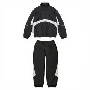 Conjunto Deportivo Personalizado para Hombre, Rayas Blancas y Negras, 100% Poliéster, Secado Rápido, para Invierno, con Logotipo Frontal, Fabricante OEM/ODM - Product Image 5