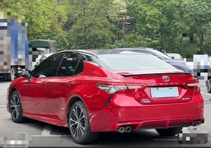 Toyota Camry Sport Edition 2018 con Tetto Apribile, Ottime Condizioni, Sedili in Pelle, Telecamera Posteriore, Cerchi in Lega R18 - <span class=keywords><strong>Auto</strong></span> Usata in Vendita - Product Image 2