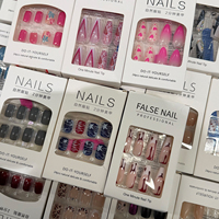 24 Faux Ongles avec Colle Gelée, Motif Fleur et Papillon, Longs Ballerine Française, Capsules à Coller en Acrylique Couverture Complète