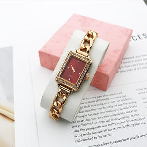 <span class=keywords><strong>Montre</strong></span> de Luxe Légère Tendance Colorée pour <span class=keywords><strong>Femme</strong></span> Petit <span class=keywords><strong>Cadran</strong></span> <span class=keywords><strong>Rectangulaire</strong></span> Bracelet Exquis <span class=keywords><strong>Montre</strong></span> à Quartz Bijou de Main pour Étudiante - Product Image 1