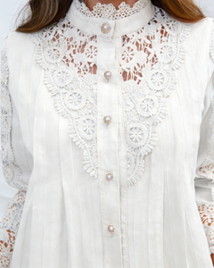 Blusa de Manga Larga con Encaje Elegante y Exquisito, Estilo Nuevo y Moderno para Primavera/Verano 2026, Opciones Multicolor en Existencia, Almacén en EE. UU. - Product Image 6