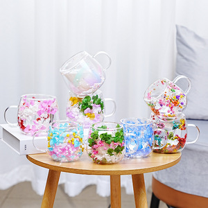 Vente en gros de tasses à fleurs en verre double couche, verre borosilicate de haute qualité, tasse à thé au design élégant - Product Image 2