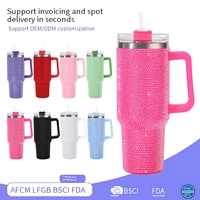 Gobelet isotherme décoré de strass de 40 oz, tasse à poignée ergonomique, idéal pour les cadeaux de vacances et un usage quotidien haut de gamme