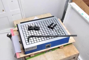 Fraiseuse CNC 150*150 avec table magnétique <span class=keywords><strong>aimants</strong></span> pneumatiques industriels pour mandrin de puissance de forage PCB - Product Image 6