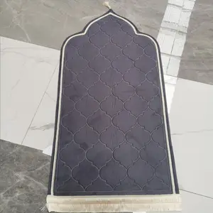 Дешевый оптовый Фабричный Исламский подарок дорожный мусульманский Портативный Молитвенный ковер коврик Карманный коврик исламский молитвенный коврик