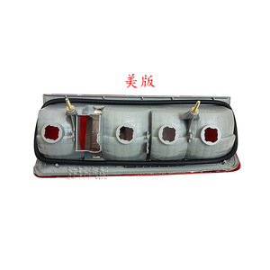 ชุดไฟท้ายฟอร์ดทรานซิทคอนเน็ค 12V ฮาโลเจน ฝาครอบเลนส์ไฟเลี้ยวเบรกแบบมัลติฟังก์ชั่น - Product Image 5