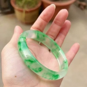 2026 New Ice Màu Xanh Lá Cây Bất Ngọc Bangles Vòng Đeo Tay Cho Phụ Nữ Sang Trọng Của Mẹ Món Quà Ngày Hoàng Gia Nữ Myanmar Phụ Nữ <span class=keywords><strong>Bangle</strong></span> Vòng Đeo Tay - Product Image 5