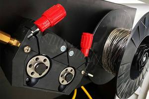 Máquina de Limpieza Láser Portátil de Alta Precisión <span class=keywords><strong>CL</strong></span> 100-1000, Eliminador de Óxido Láser de Fibra CNC para Limpieza de Superficies Metálicas de Acero - Product Image 4
