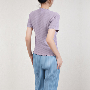 เสื้อพลีทแขนสั้นผู้หญิง, เสื้อยืดคอกลมมีหนามสไตล์ใหม่ฤดูร้อน - Product Image 3