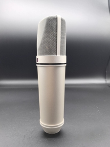 U Style 87ai Microphone chantant professionnel 34mm grand diaphragme condensateur personnalisé pour Radio de Studio d'enregistrement de bureau - Product Image 3