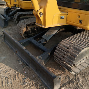 Excavatrice sur chenilles hydraulique d'occasion PC55MR 5,5 tonnes, système entièrement hydraulique, capacité de la benne de 0,23 m³, bon état, d'origine - Product Image 3