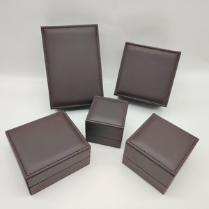 Роскошная шкатулка из искусственной кожи с гравировкой на заказ - Product Image 1