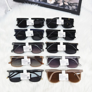 Nouvel Arrivage Promotionnel – Lunettes de Soleil Polarisées UV400 Unisexe avec Logo Personnalisé, Monture Carrée TR90 Confortable, Verres TAC – Vente en Gros - Product Image 2