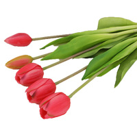 Vente en gros de tulipes artificielles réalistes faites à la main, modernes, au toucher réel, pour Noël, Halloween, mariage, maison, hôtel, fleurs décoratives en PU