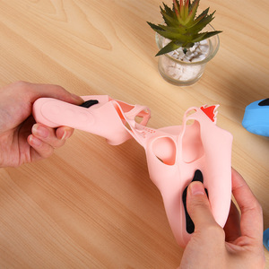 Coque en silicone de haute qualité pour manette <span class=keywords><strong>PS5</strong></span>, motif feu, durable et <span class=keywords><strong>populaire</strong></span>, avec sculpture en relief pour <span class=keywords><strong>PS5</strong></span> - Product Image 6