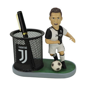 Mayorista Fútbol Estrella Figura Modelo Resina Creativa Decoración Portalápices Contenedor - Product Image 1