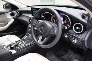 Mercedes-Benz Clase C 2016 Usado en Buenas Condiciones, Bajo Kilometraje, Euro <span class=keywords><strong>VI</strong></span>, Automático, Volante a la Derecha, Luces LED, Sedán de Lujo - Product Image 6