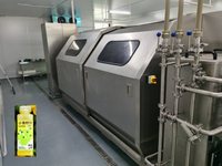 Presse à froid à l'eau de noix de coco Pasteurisateur de traitement à haute pression HPP