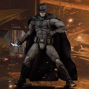 Figura de Acción de Batman Serie DC BVS Light Armor Deluxe, Escala 1/9, 19 cm/7.5 pulgadas, con Muchos <span class=keywords><strong>Accesorios</strong></span> - Product Image 4