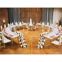 Table à manger moderne en marbre blanc ovale avec base en acier inoxydable doré, mobilier pour hôtel, banquet, appartement, école, salle à manger