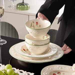 Perfect Quality Cake Plate Customized Glaze Round <b>Serving</b> <b>Dish</b> Porcelain Plate Ceramic Tableware for Home - Product Image 3