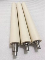 Rouleau de caoutchouc résistant à l'usure composé sur mesure de taille personnalisée pour machines industrielles avec service de coupe