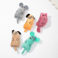 Jouet en peluche amusant pour chat avec motif emoji et herbe à chat, oreiller de chaton à expression de dessin animé pour mâcher, frapper et s'amuser